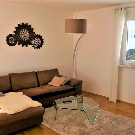 Heck Apartment *
